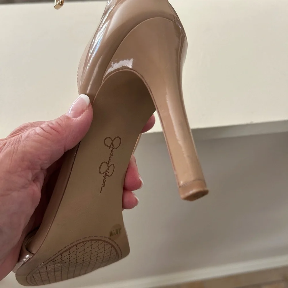 Women’s Nude Shoes - Picture 3 of 5